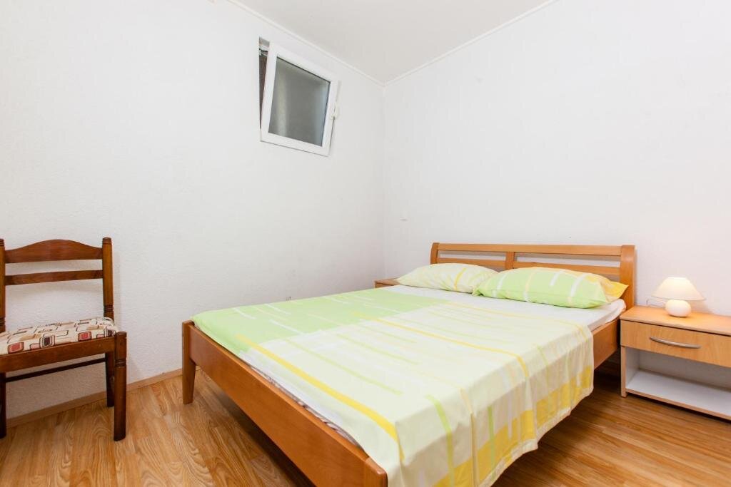 Апартаменты с 2 комнатами Apartments Klarić 3406