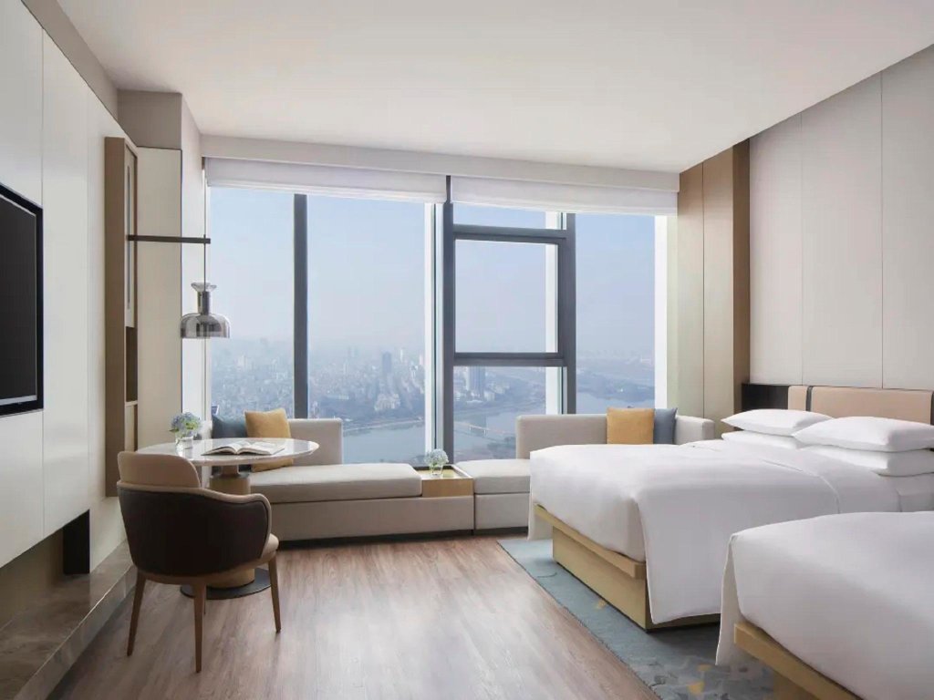 Executive Double room with river view Jinhua Marriott Hotel