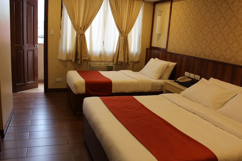 1 Bedroom Deluxe Triple room with balcony Hotel Veniz