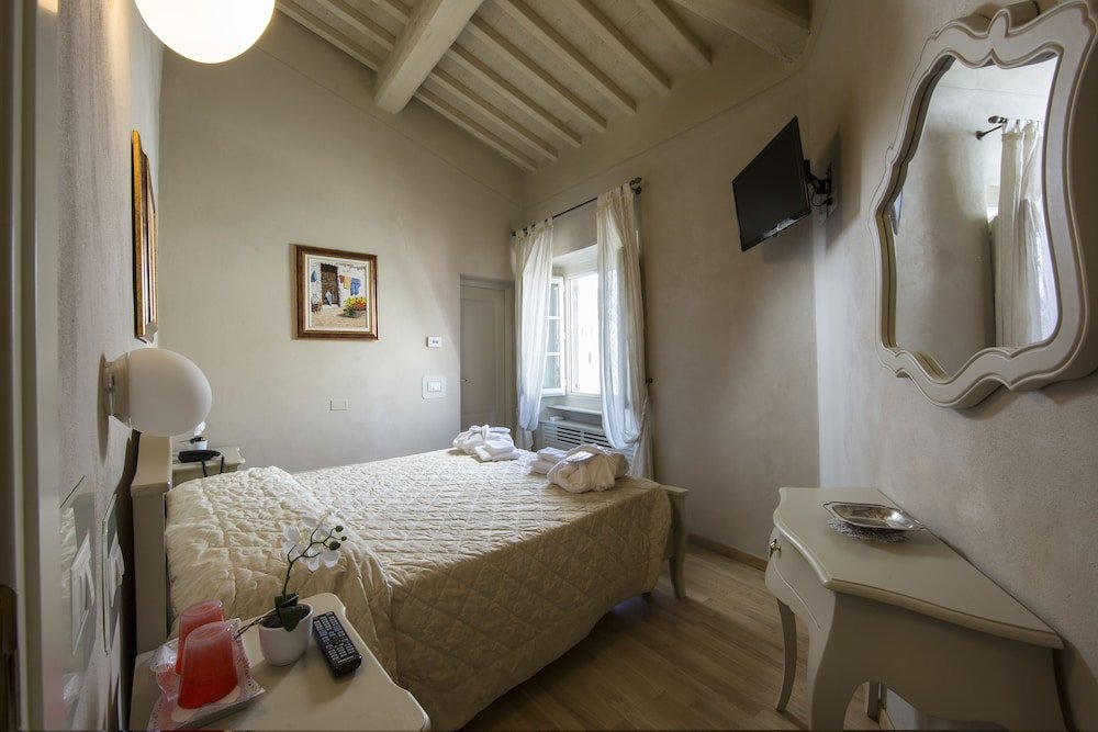 Standard Dreier Zimmer 2 Schlafzimmer mit Stadtblick Residenza d'Epoca Relais I Miracoli