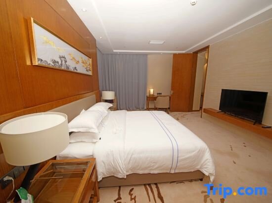 Suite Business Chaozhou Hotel