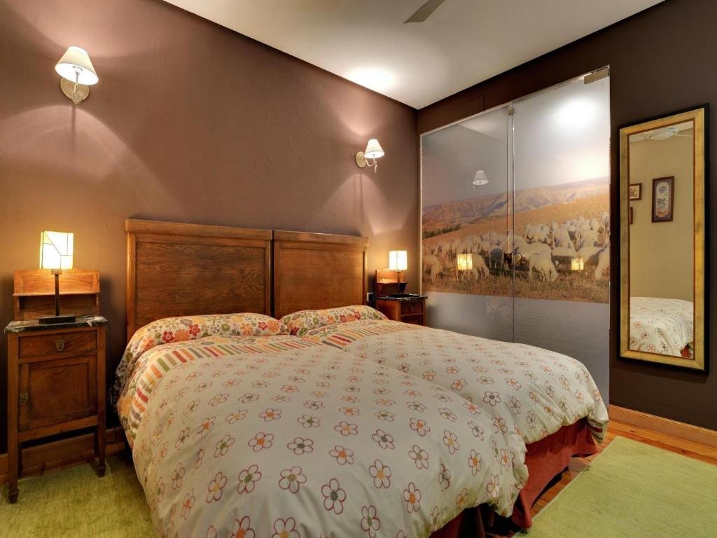 Standard Double room Hostal Rural Txapi Txuri Logis Hotels