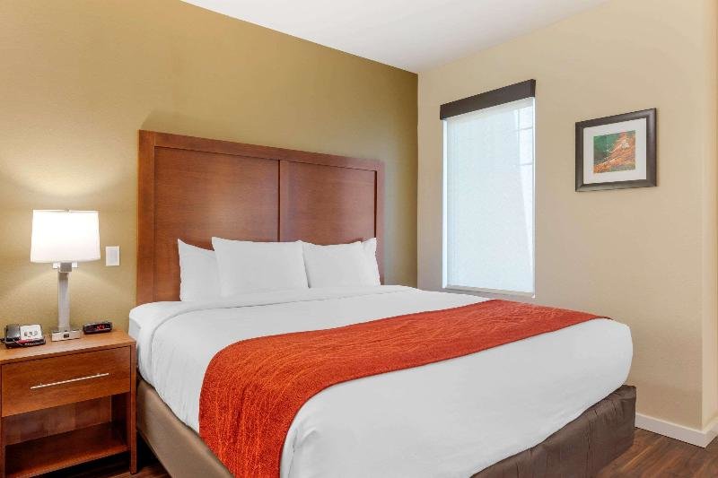Двухместный номер Standard Comfort Inn & Suites Near Ontario Airport
