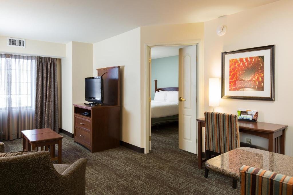 Номер Standard Staybridge Suites Columbus Polaris, an IHG Hotel