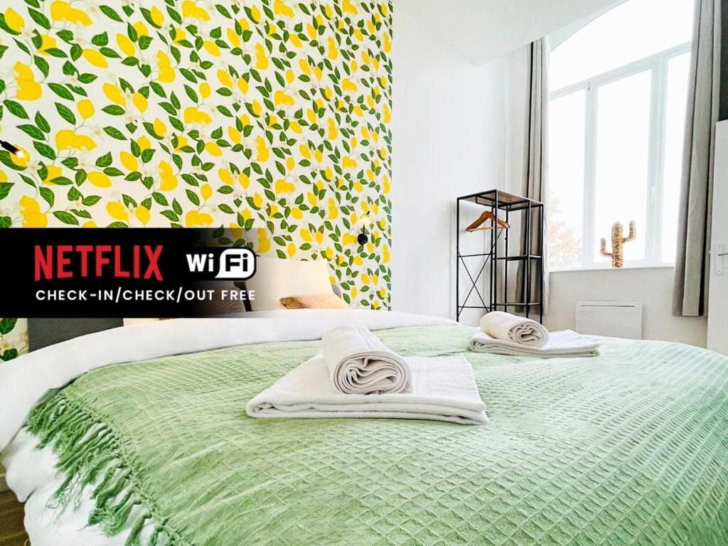 Апартаменты c 1 комнатой NG SuiteHome - Lille I Tourcoing Winoc - Appartement T2 - Netflix - Wifi - Cuisine - Parking gratuit
