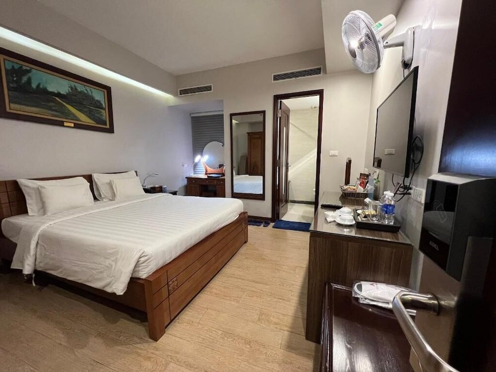 Superior room A25 Hotel - 88 Nguyen Khuyen