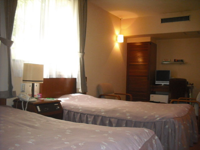 Standard Zimmer Saku Hotel