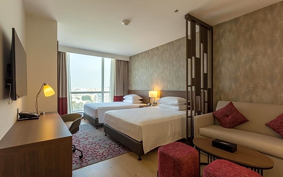 Четырёхместный номер Deluxe Comfort Hotel Jeddah King Road
