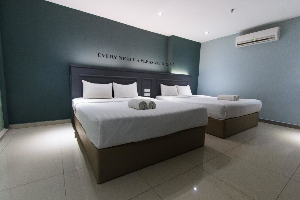 Deluxe room Hotel 99 Bandar Puteri Puchong
