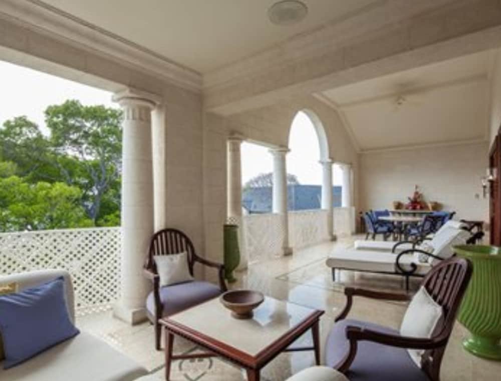 Standard Penthouse room with garden view Sandy Lane
