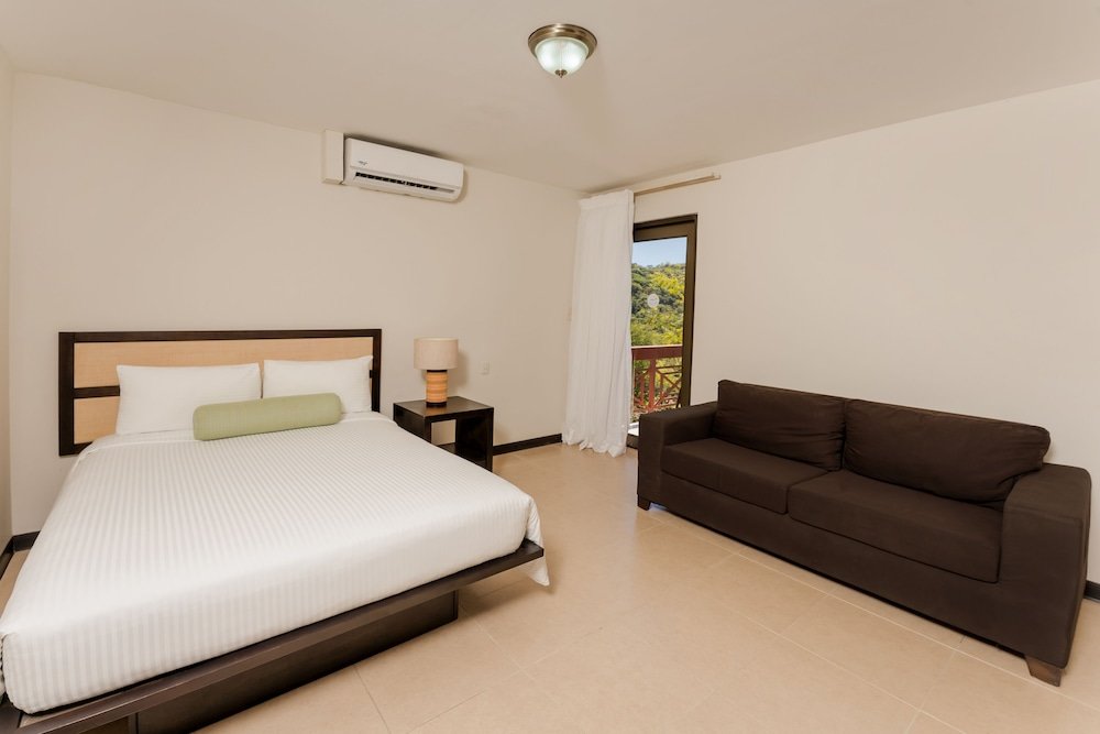 Standard room with balcony and with garden view Villas Sol Beach Resort