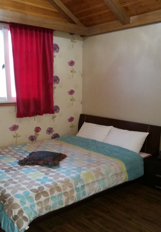 2 Bedrooms Family Cottage with balcony As First Time Pension