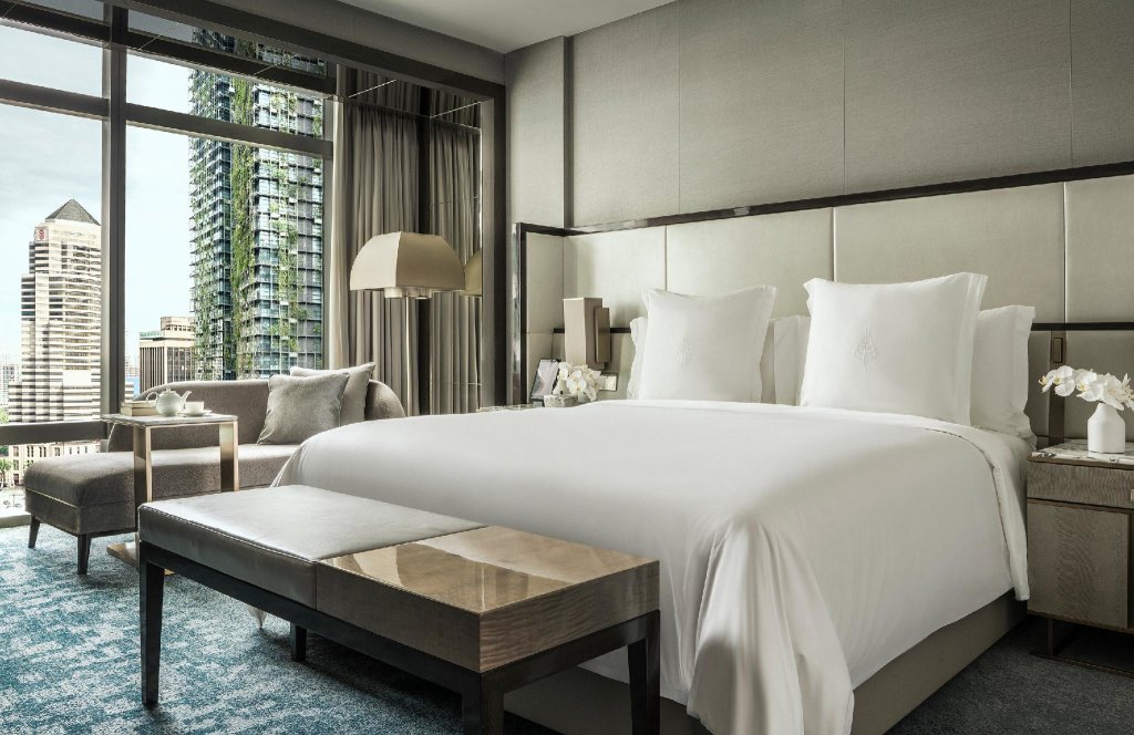 Двухместный люкс Ambassador Four Seasons Hotel Kuala Lumpur