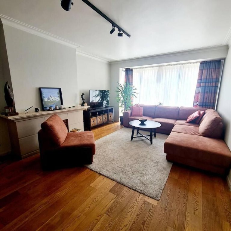 Apartment Spacious 2 Bedroom App in the Center With Terrace