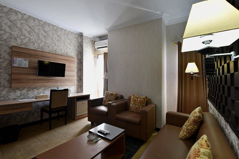 Standard Zimmer mit Balkon Puri Saron Denpasar Hotel