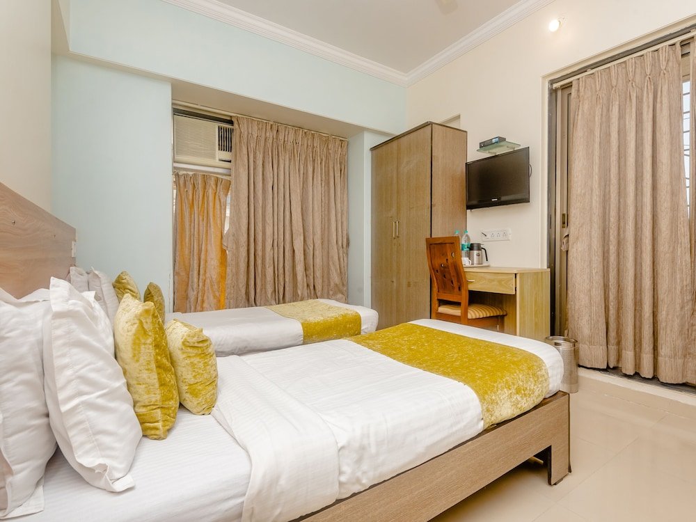 Standard room Tuliipstays - Powai Sai Sapphire