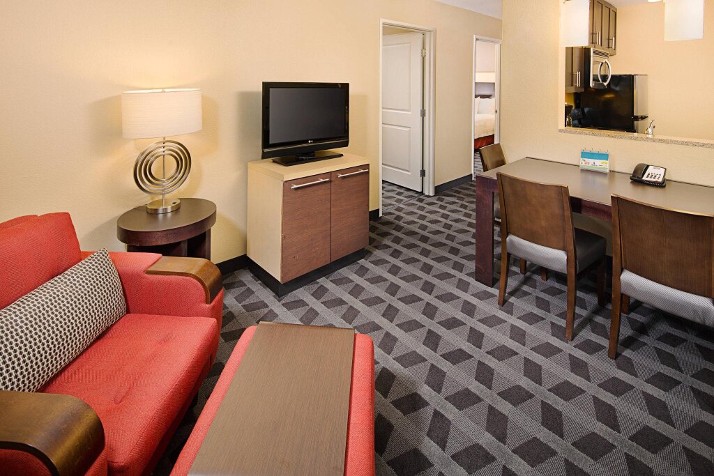 Люкс с 2 комнатами TownePlace Suites by Marriott Fayetteville N / Springdale