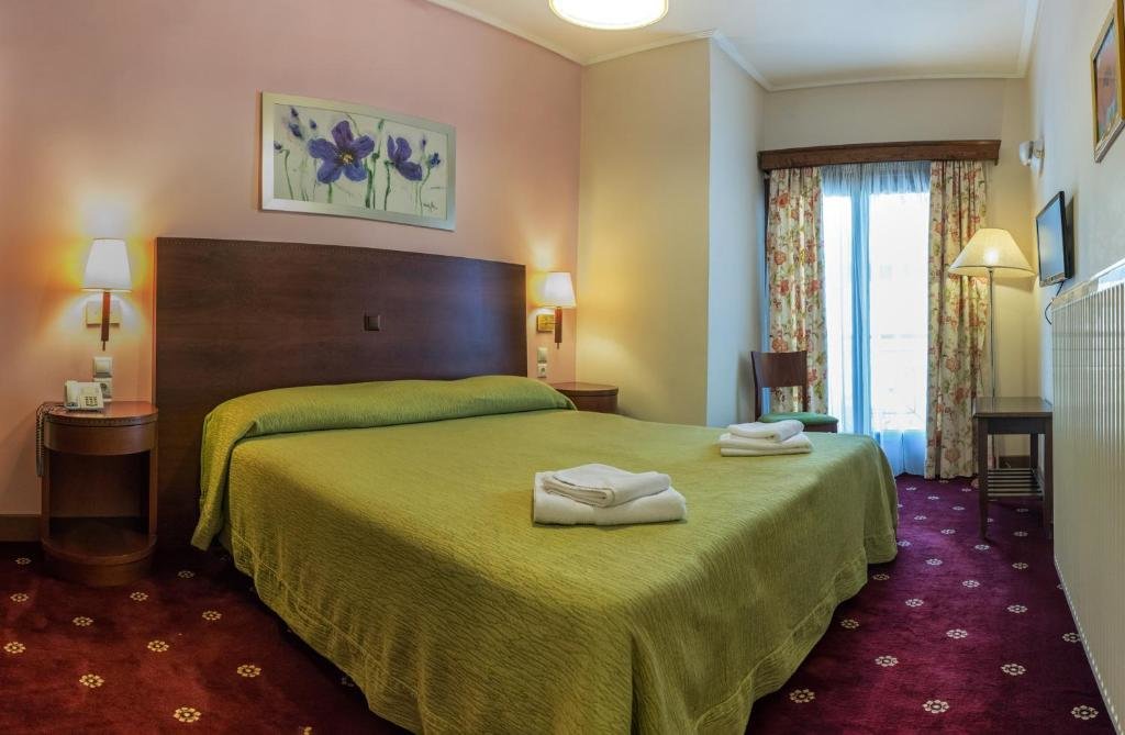 Standard Double room with city view City Hotel Apollonion