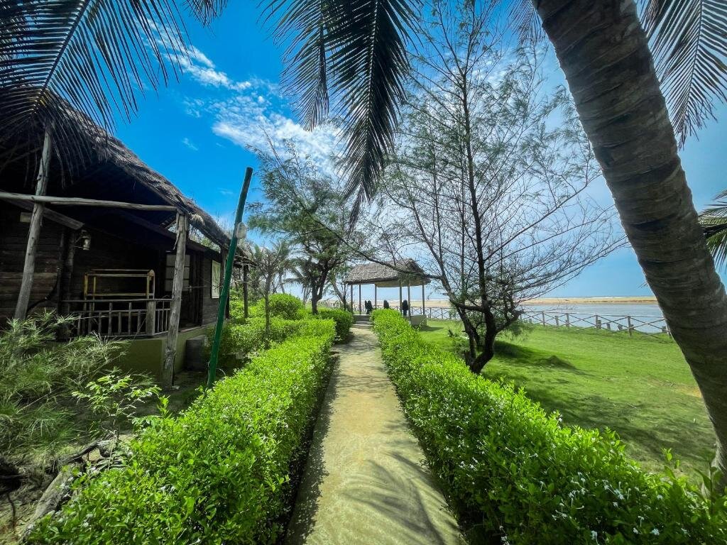 Коттедж Lotus Eco Resort Konark