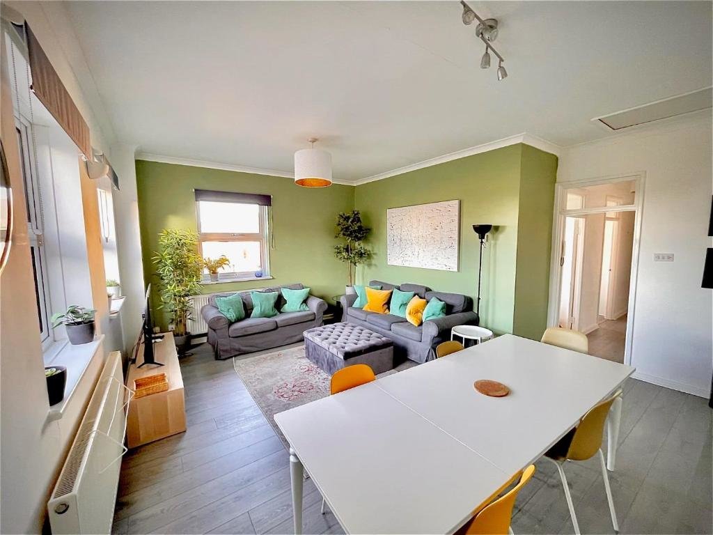 Appartement Stylish 4 bedroom Townhouse - Central Wokingham