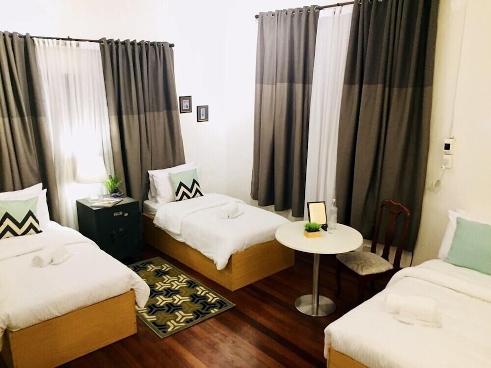 Люкс The White Bed and Breakfast Bacolod