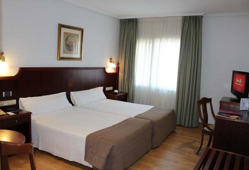 Двухместный номер Comfort Hotel Zentral Ramiro I Oviedo
