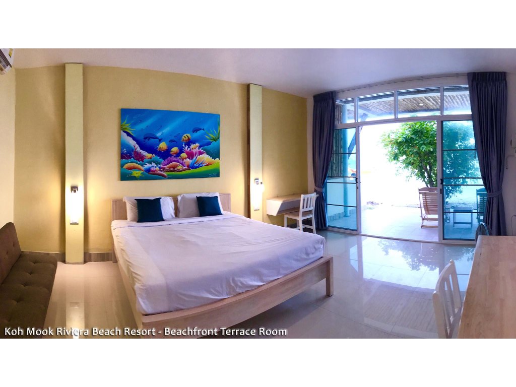 Номер Standard с красивым видом из окна Koh Mook Riviera Beach Resort