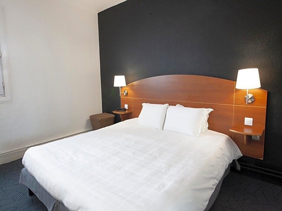Superior room Kyriad Hotel Clermont Ferrand Centre