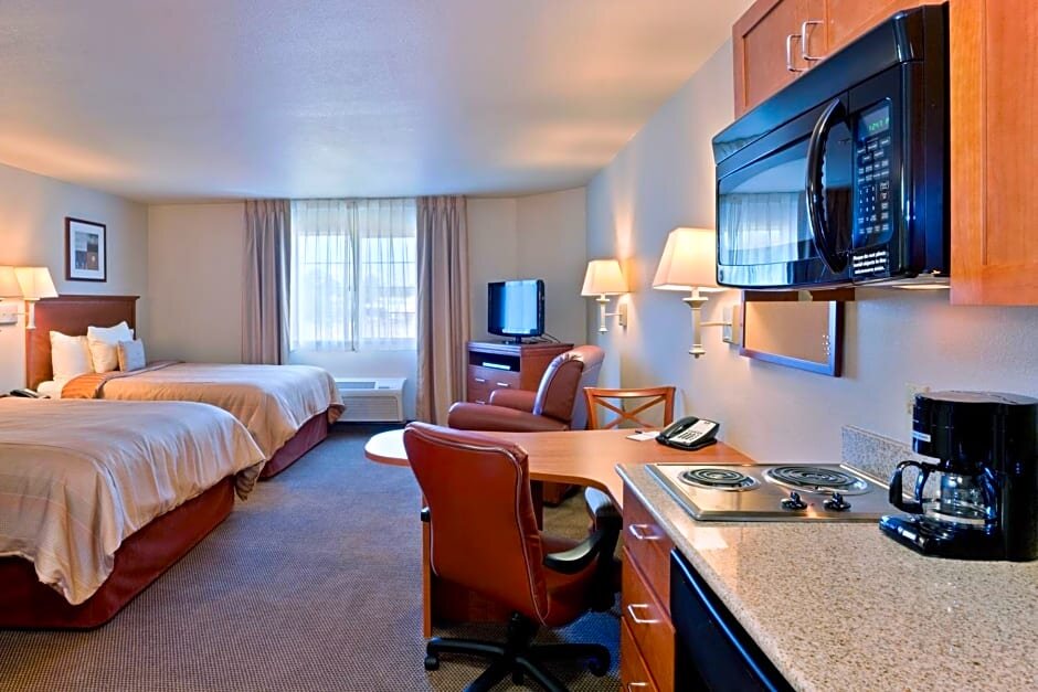 Люкс с 2 комнатами Candlewood Suites Lakewood, an IHG Hotel