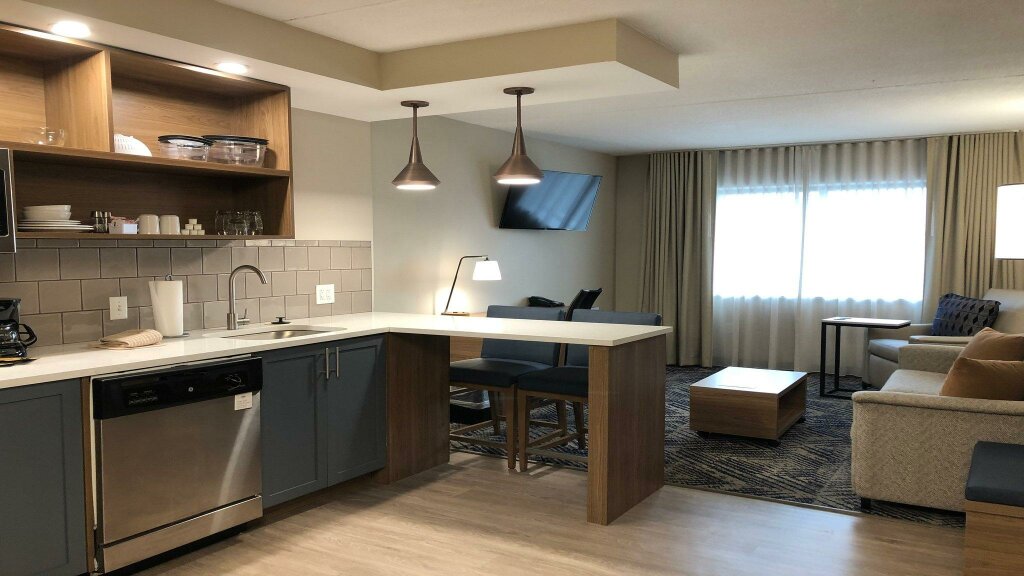 Suite Candlewood Suites - Cleveland South - Independence, an IHG Hotel