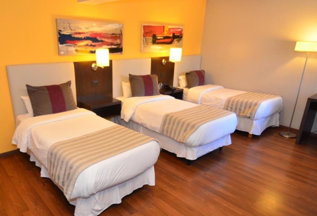 Superior room Hotel Bicentenario Suites & Spa