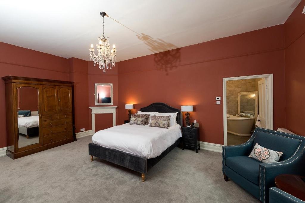 Superior Double room Glewstone Court Country House Hotel
