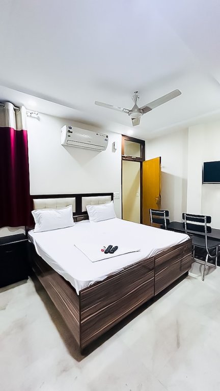 Номер Deluxe Roomshala 140 Hotel 24 & 7 - Malviya Nagar