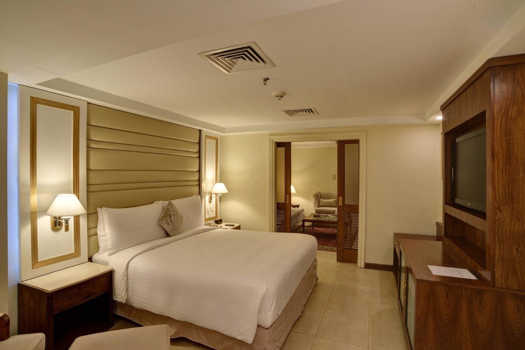 Двухместный полулюкс Islamabad Marriott Hotel