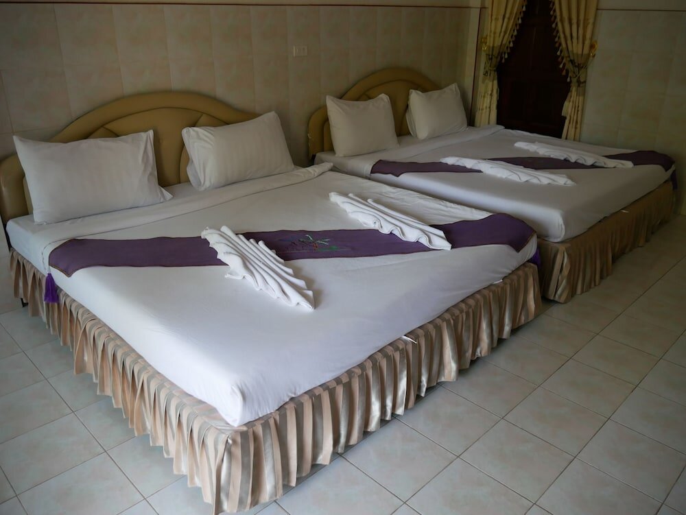 Standard room Hirun Grand Hotel