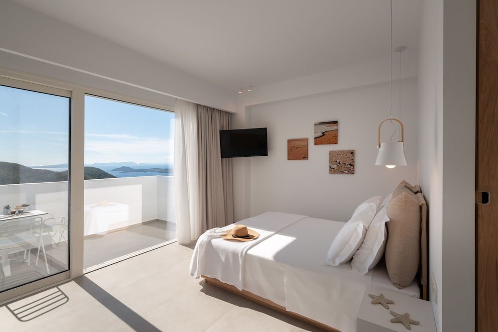 Standard Zimmer Ninemia luxury residence