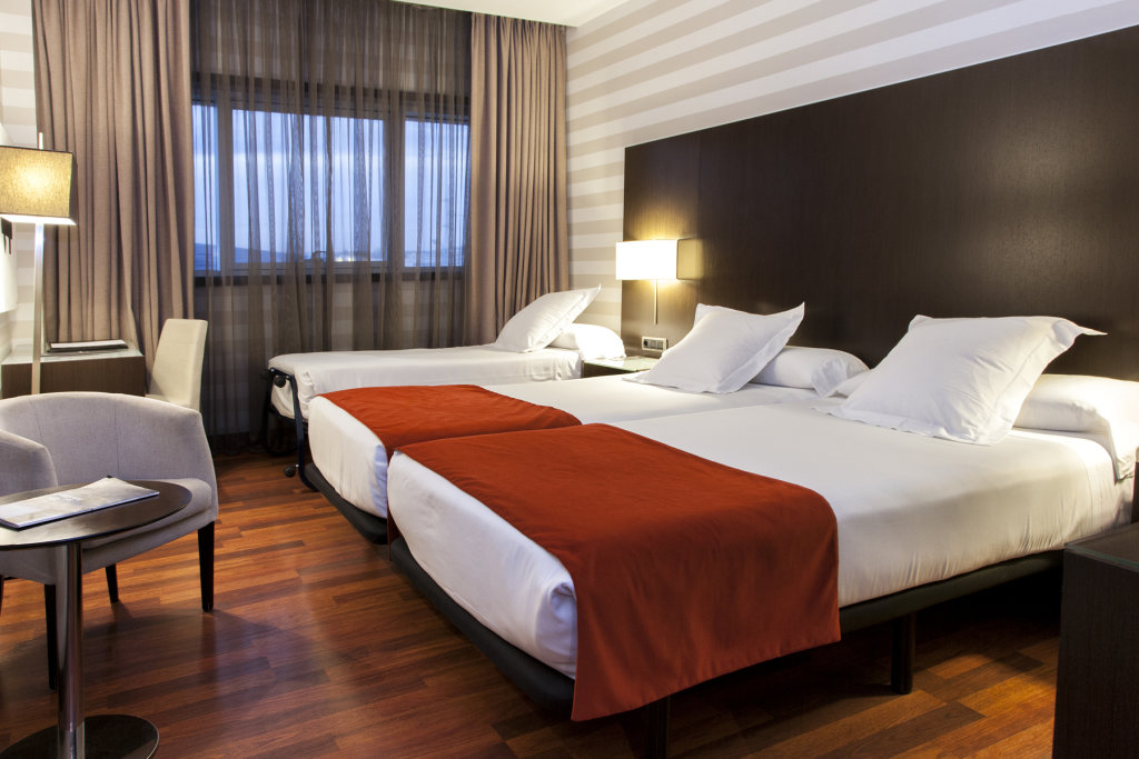 Трёхместный номер Standard Hotel Zenit Pamplona