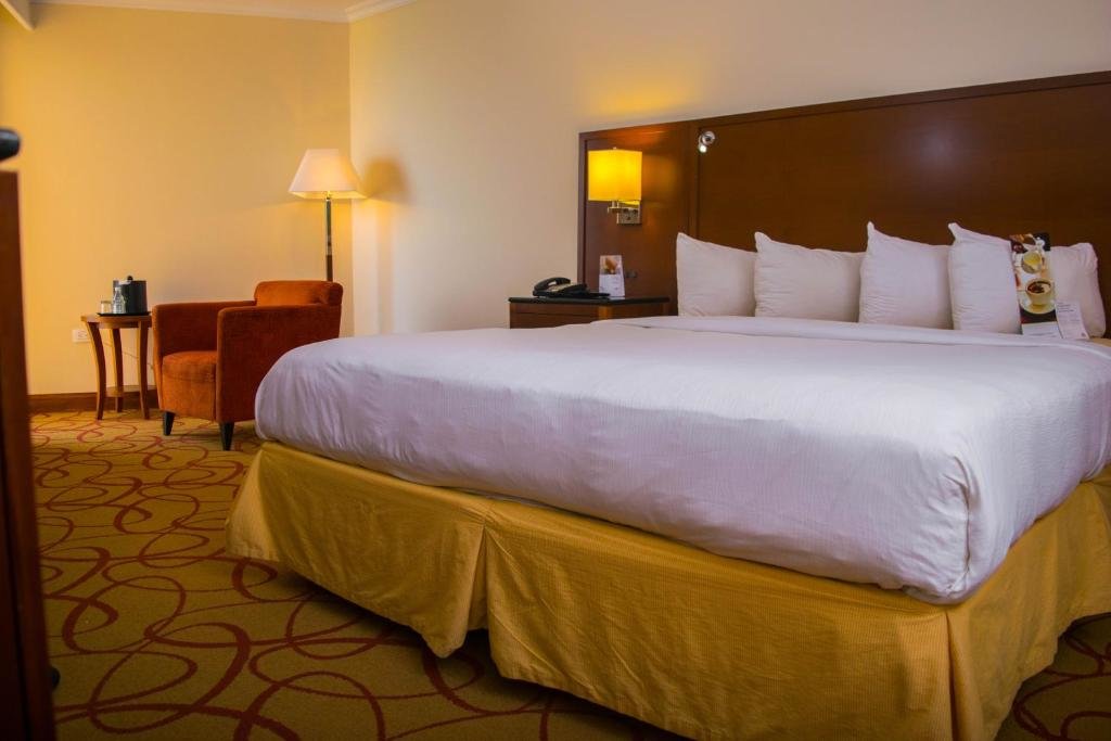 Deluxe room with partial ocean view Marriott Venezuela Hotel Playa Grande