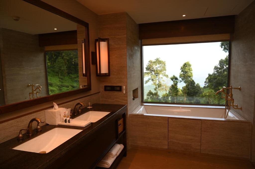 Люкс Taj Chia Kutir Resort & Spa Darjeeling