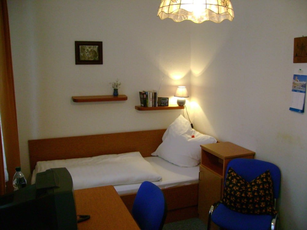 Standard Einzel Zimmer mit Balkon Hotel  Vesta