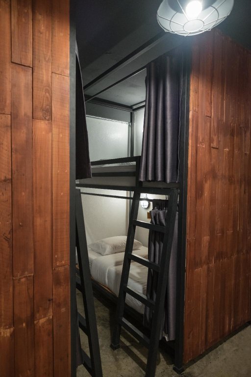 Cama en dormitorio compartido D House Hostel