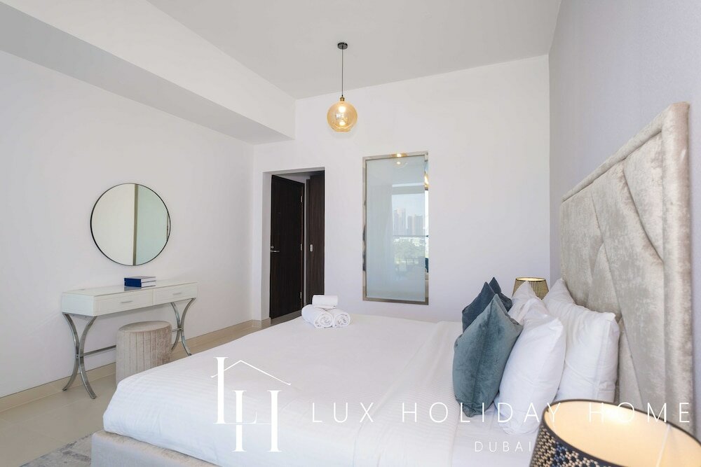 Deluxe Apartment LUX Holiday Home - Azure Residence 3