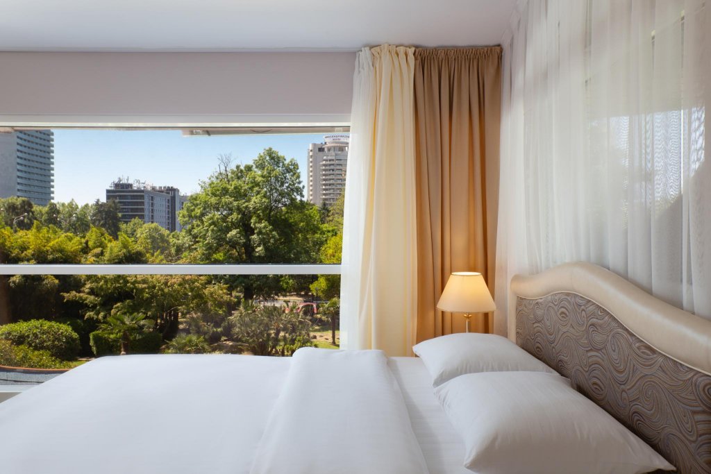 Deluxe Double room with garden view Kailas Park & Spa Hotel Sochi