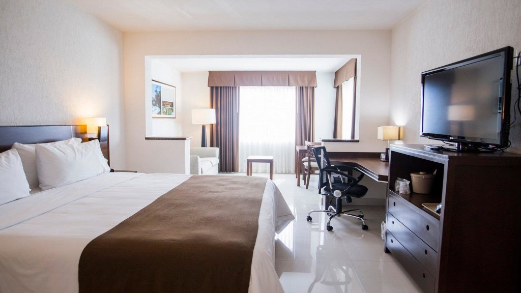 Двухместный люкс Holiday Inn Express Tuxtla Gutierrez La Marimba, an IHG Hotel
