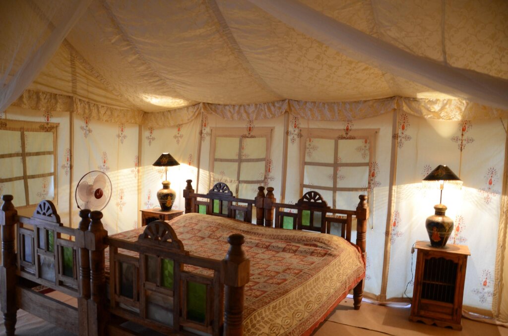Suite Sheesh Mahal Desert Camp