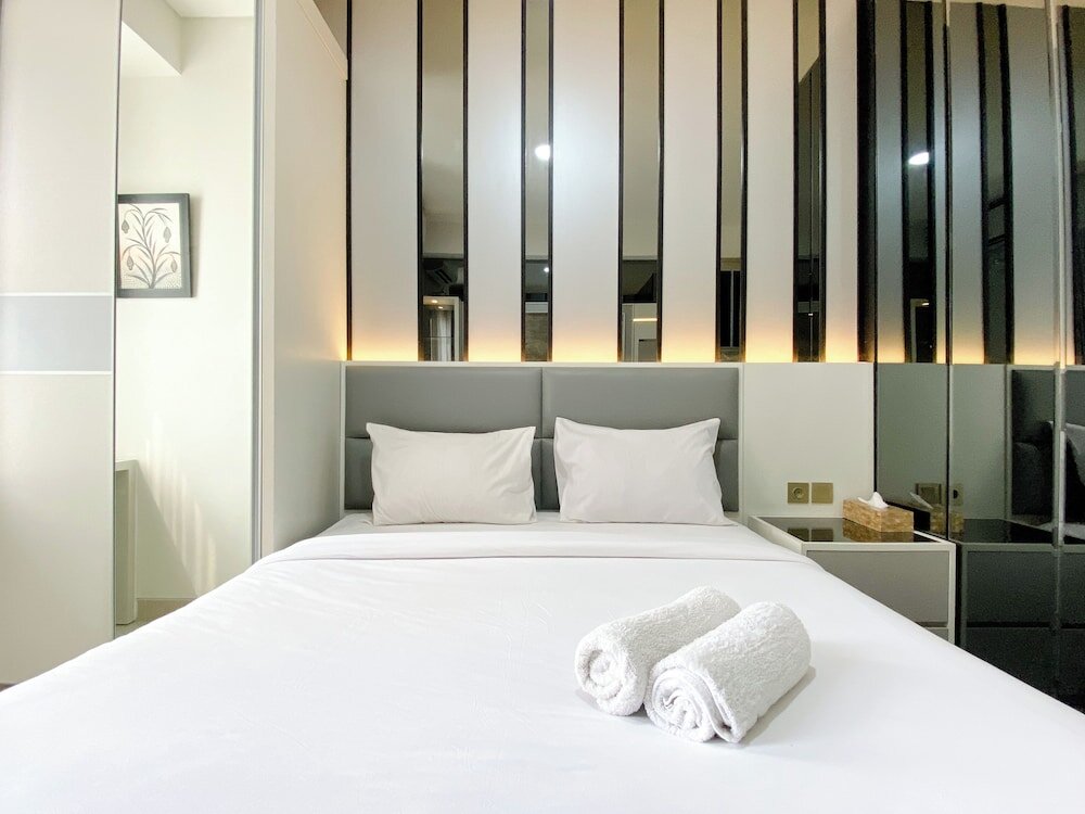 Estudio Best Deal And Cozy Studio Room Transpark Cibubur Apartment