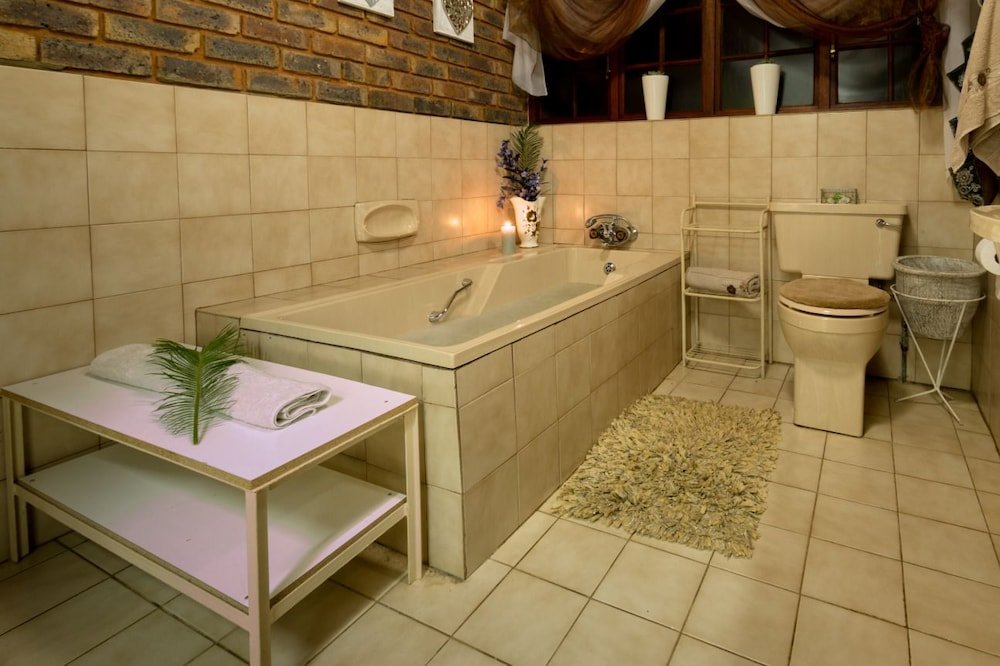 Standard Double room Harties Wellness Centre & Accommodation