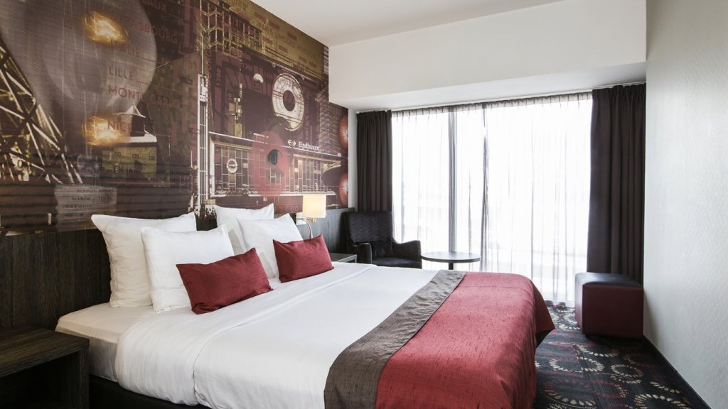 Standard room Crown Hotel Eindhoven Centre
