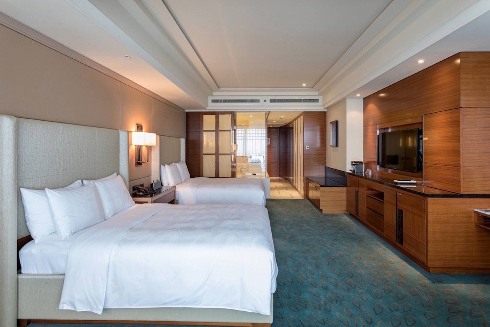 Четырёхместный номер Executive JW Marriott Hotel Zhengzhou