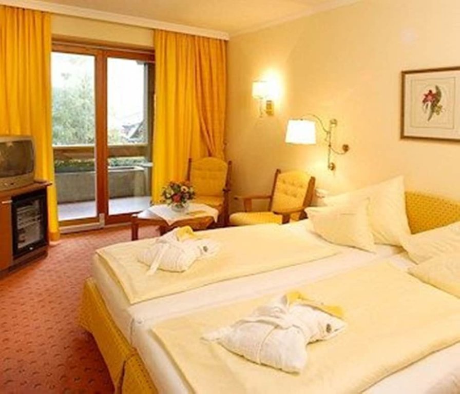 Standard Doppel Zimmer mit Balkon und mit Bergblick Hotel Praegant